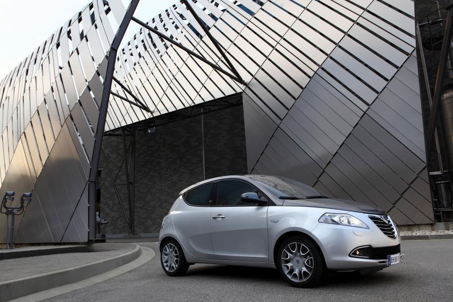  Lancia Ypsilon 2011 года  (фото 48 из 96)